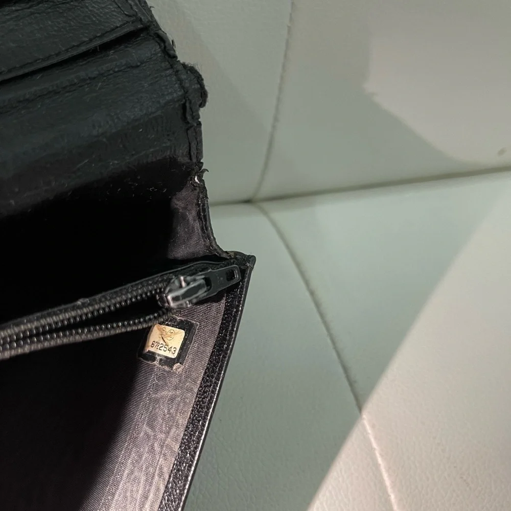 Authentic CHANEL CC Purse Wallet - Picture 9 of 9